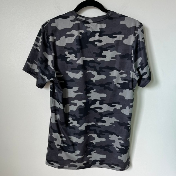 Gymshark Arrival Short Sleeve T-Shirt Black Gray Camo Mens Medium Athletic - Picture 5 of 9